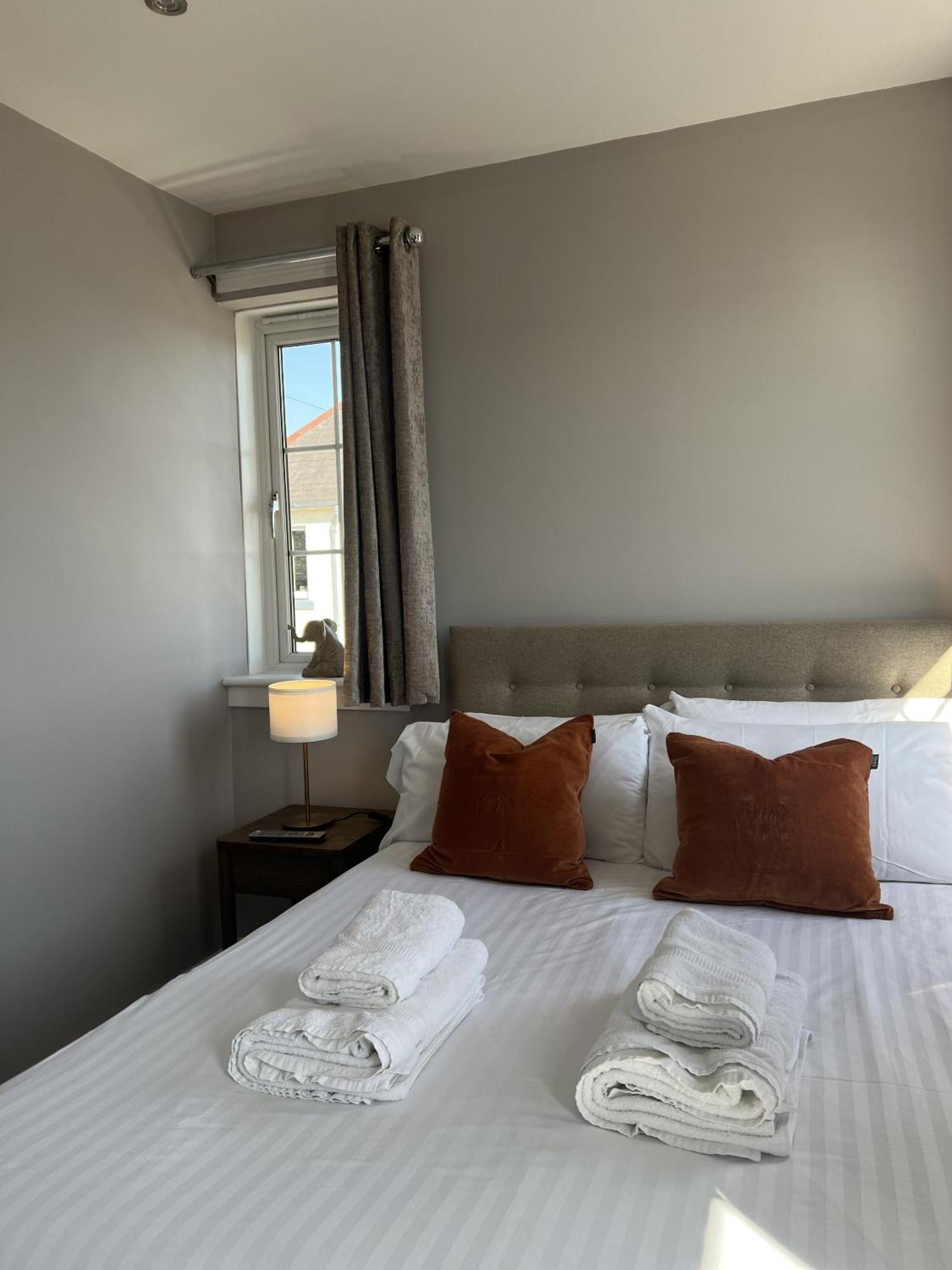 Tuckers Inn Инвергордън Екстериор снимка